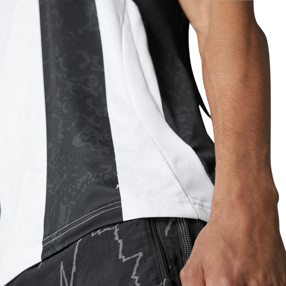 Adidas Juventus Men's 24/25 Home Jersey